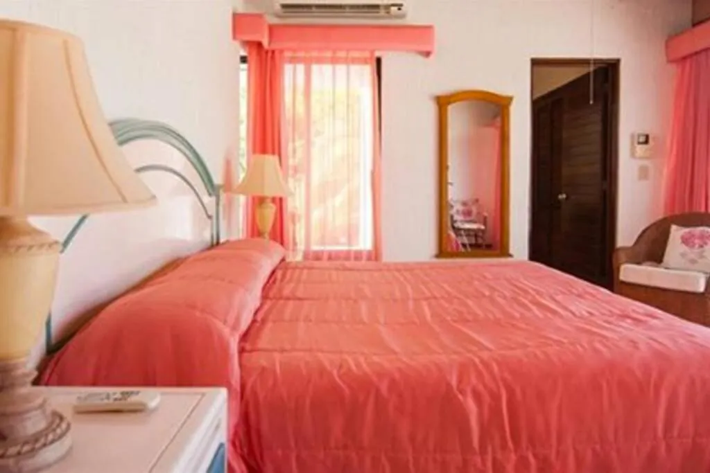 Cancun Villa Agave, Access To The Beach! 0*,  México