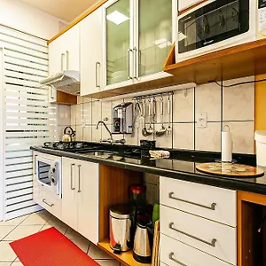https://apto-com-sacada-e-churrasq-100m-praia-brava-coi302.santa-catarina-brasil.com